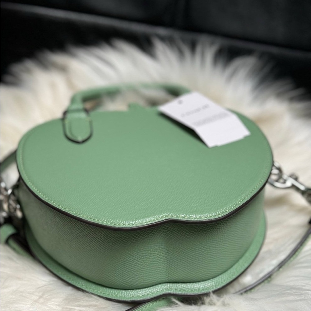 Coach Green Apple Shaped Crossbody leather CR250 NWT - Picture 7 of 11